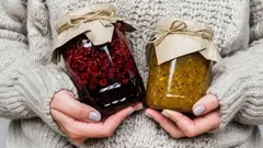 砂糖のちょっとしたひと工夫で、自家製ジャムのカビを防ぐ方法