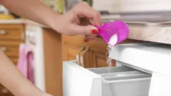 洗濯で洗剤の効果を高める方法：お金と時間を節約