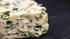 カビ入りチーズは健康に悪影響があることがある？